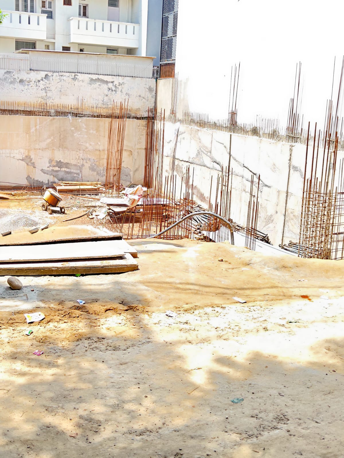 DLF Phase 1, Block F