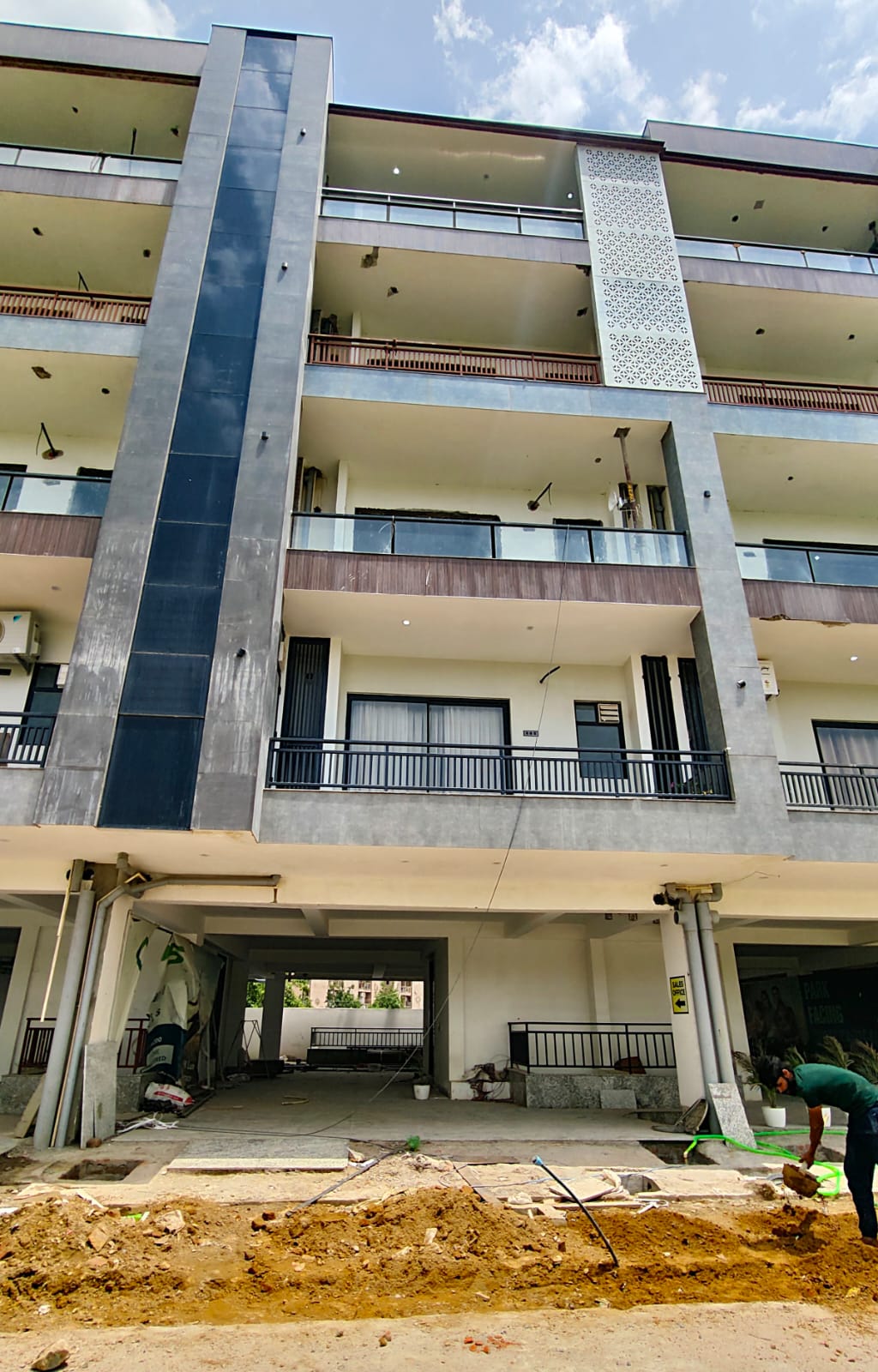 Orris Atulyam 83