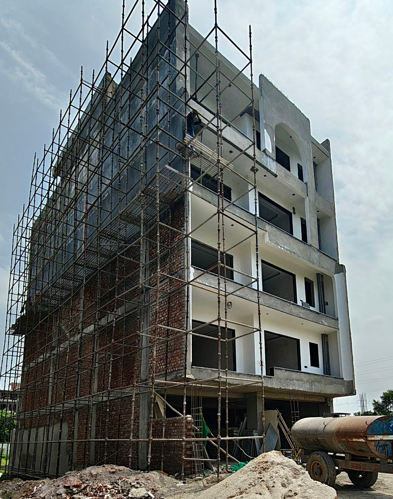 3 BHK Builder Floor, Ansal Esencia & Versalia, Gurgaon