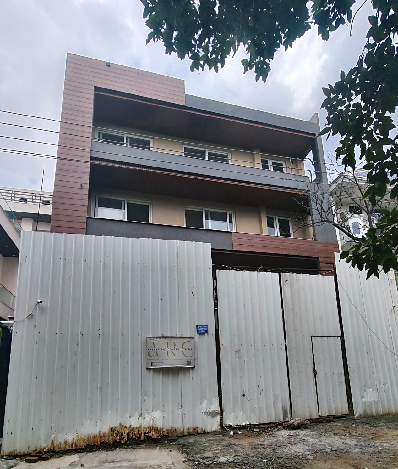 4 BHK Builder Floor, DLF Phase 3, Block V, Gurgaon