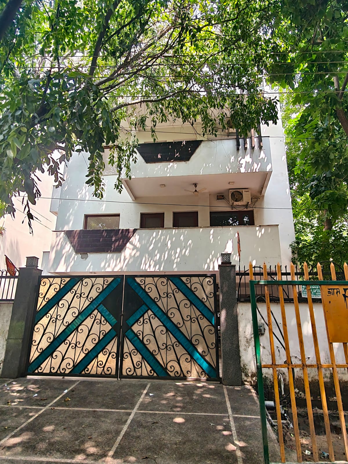 4 BHK Builder Floor, Sushant Lok 1, Block A, Gurgaon