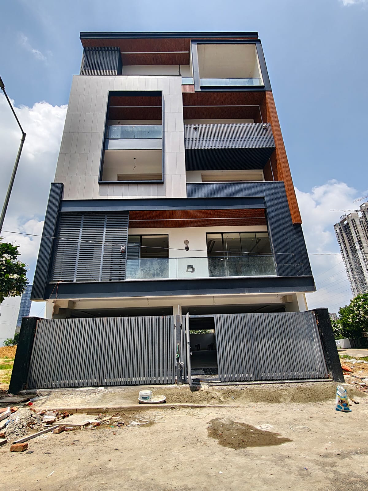 4 BHK Builder Floor, Ireo City Sector 60, Gurgaon
