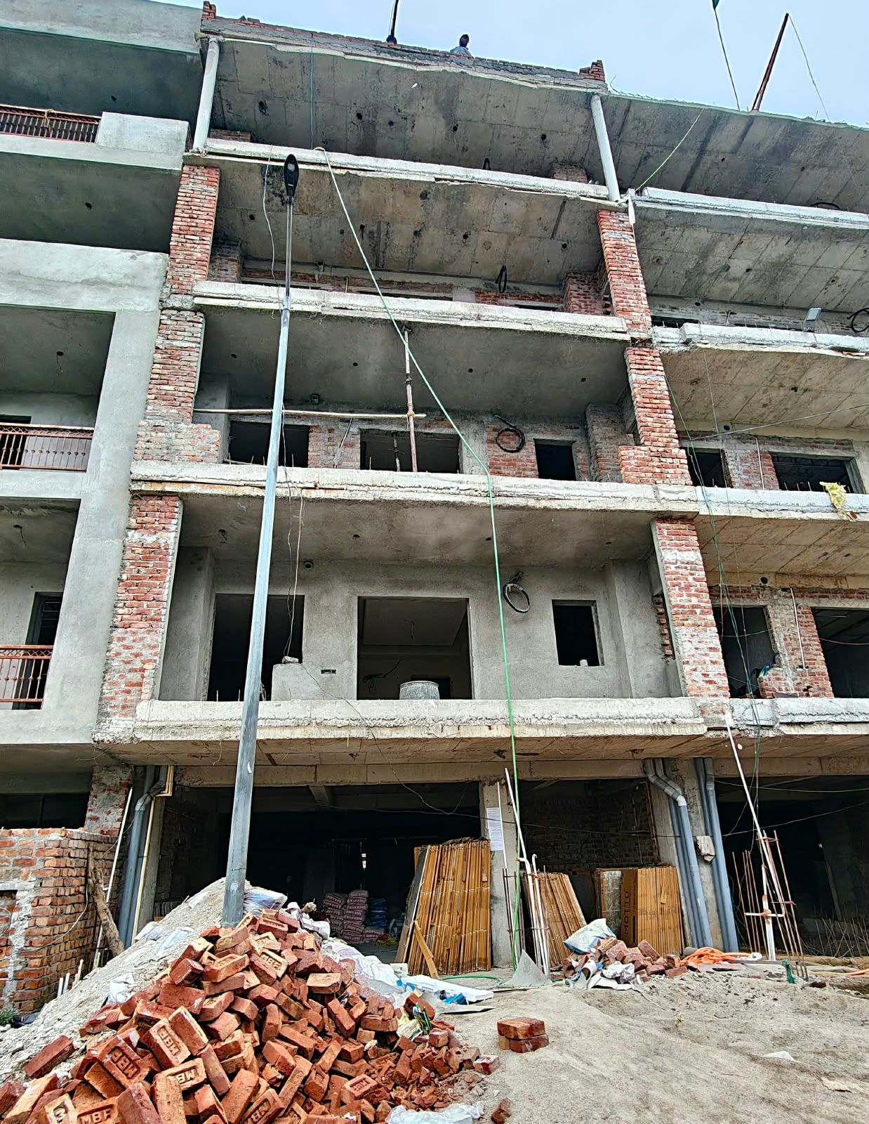 3 BHK Builder Floor, Ansal Esencia & Versalia, Gurgaon