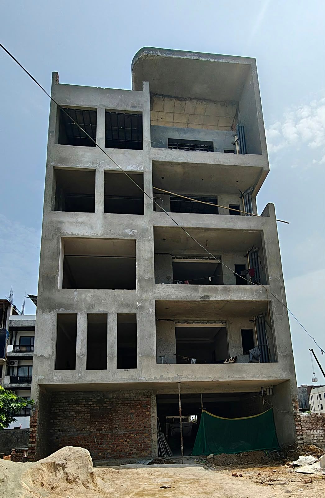 4 BHK Builder Floor, Ansal Esencia & Versalia, Gurgaon