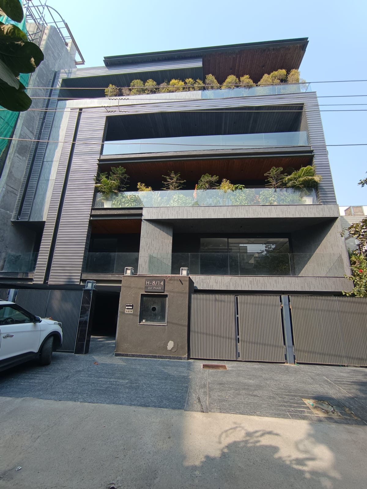 DLF Phase 1, Block H