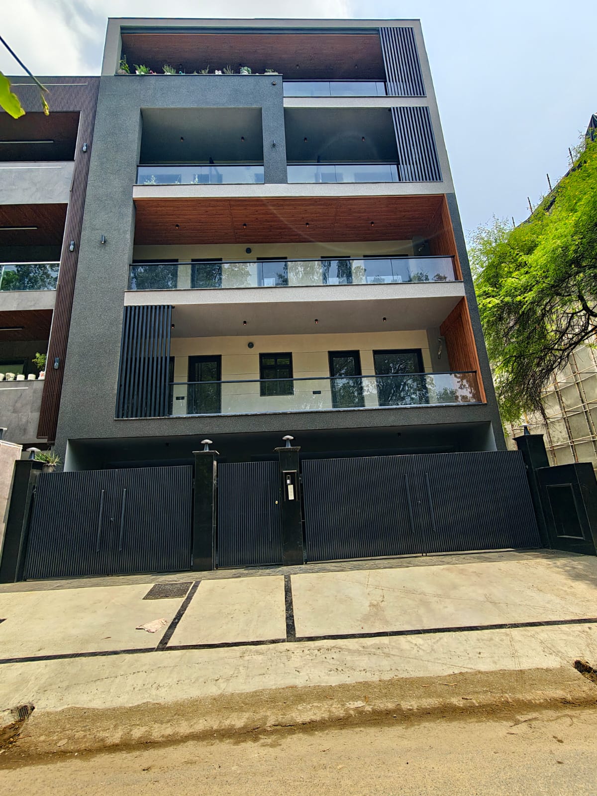 4 BHK Builder Floor, Palam Vihar, Block D, Gurgaon