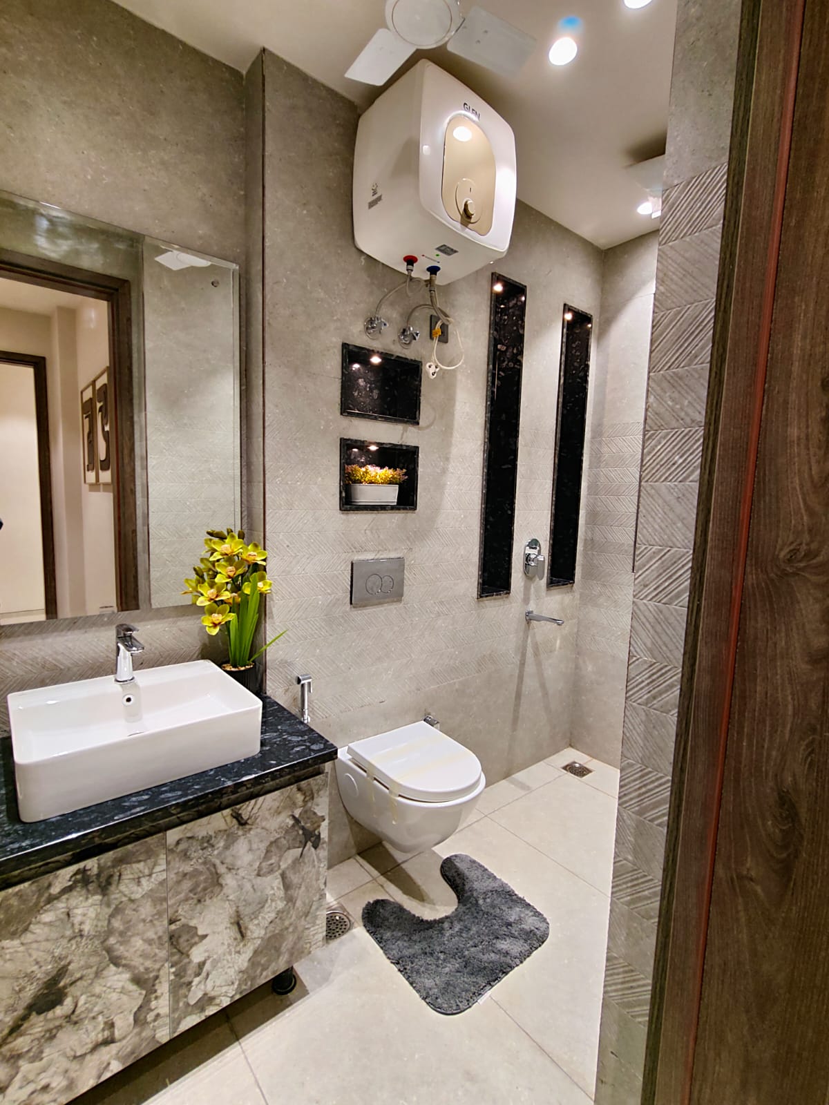 2 bhk builder floor Sector 93 Gurgaon image 5