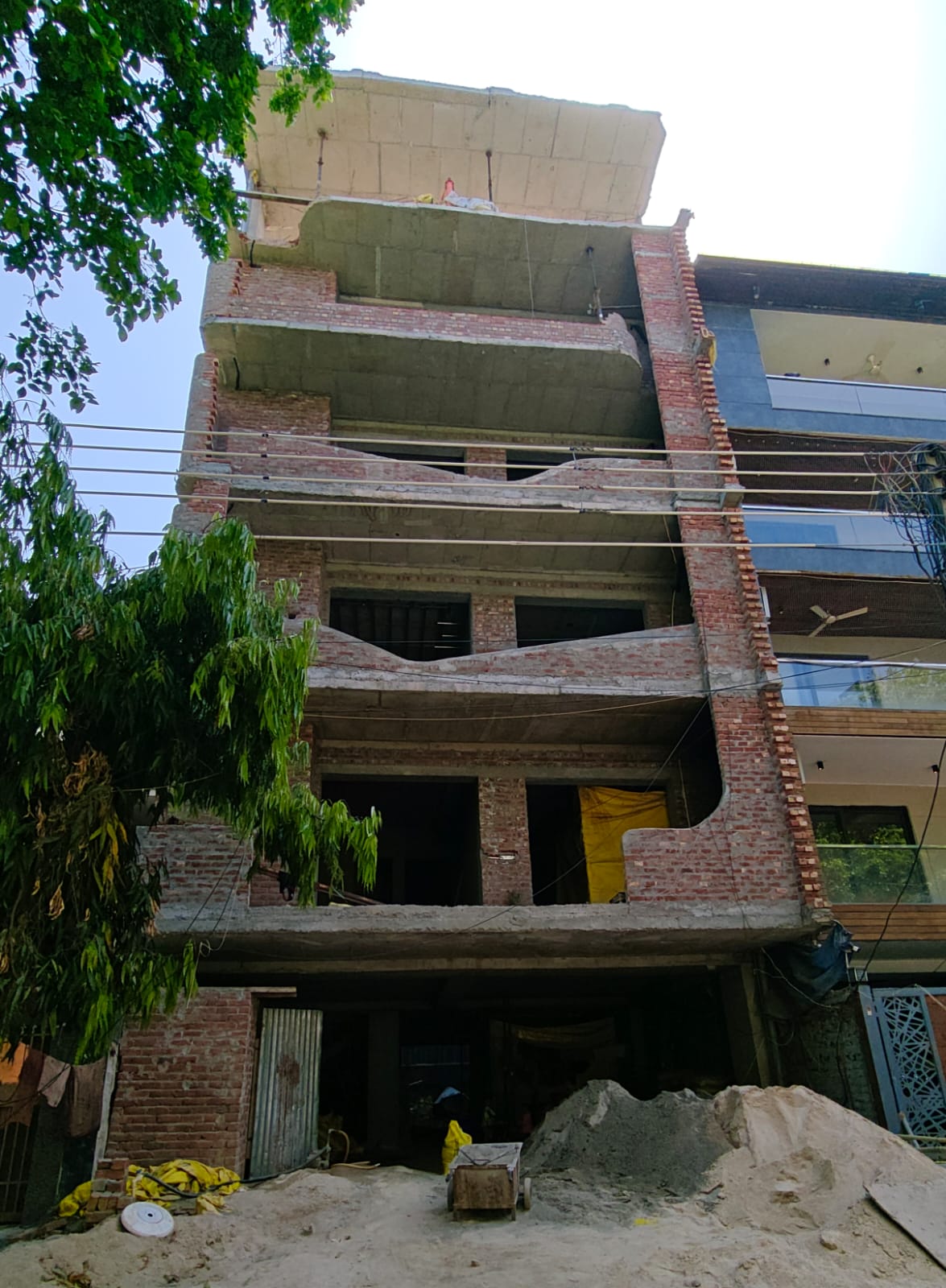DLF Phase 2, Block J