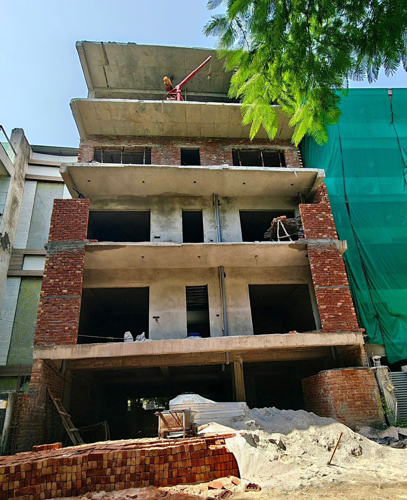 4 BHK Builder Floor, Malibu Town, Gurgaon
