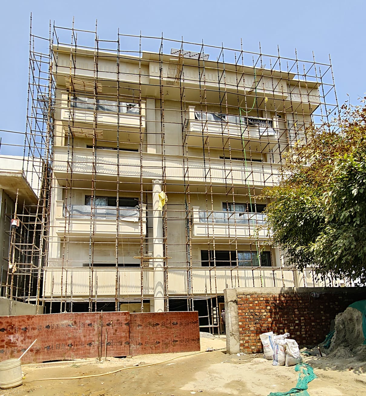 DLF Alameda