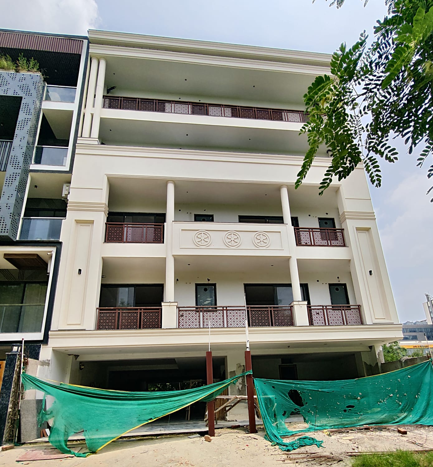 4 BHK Builder Floor, Malibu Town, Gurgaon