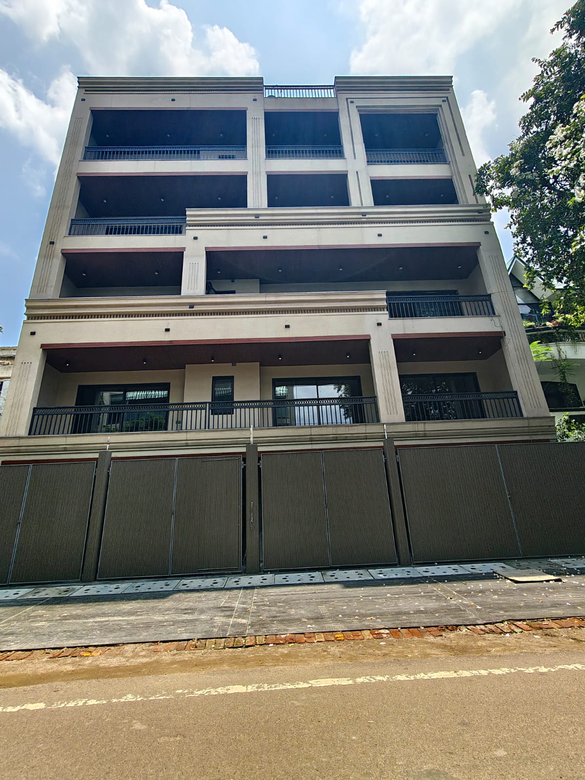4 BHK Builder Floor, DLF Phase 3, Block T, Gurgaon