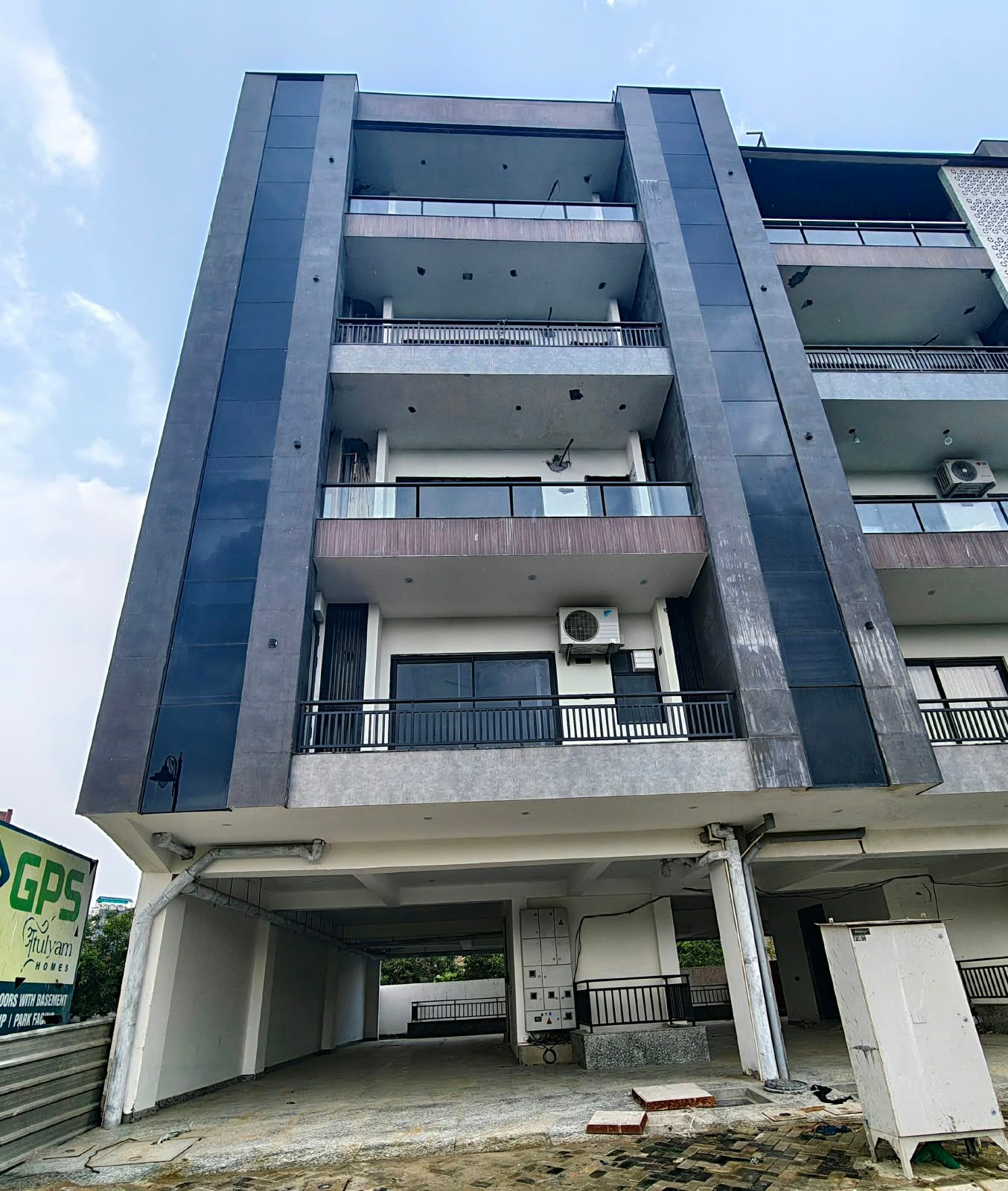3 BHK Builder Floor, Orris Atulyam 83, Gurgaon
