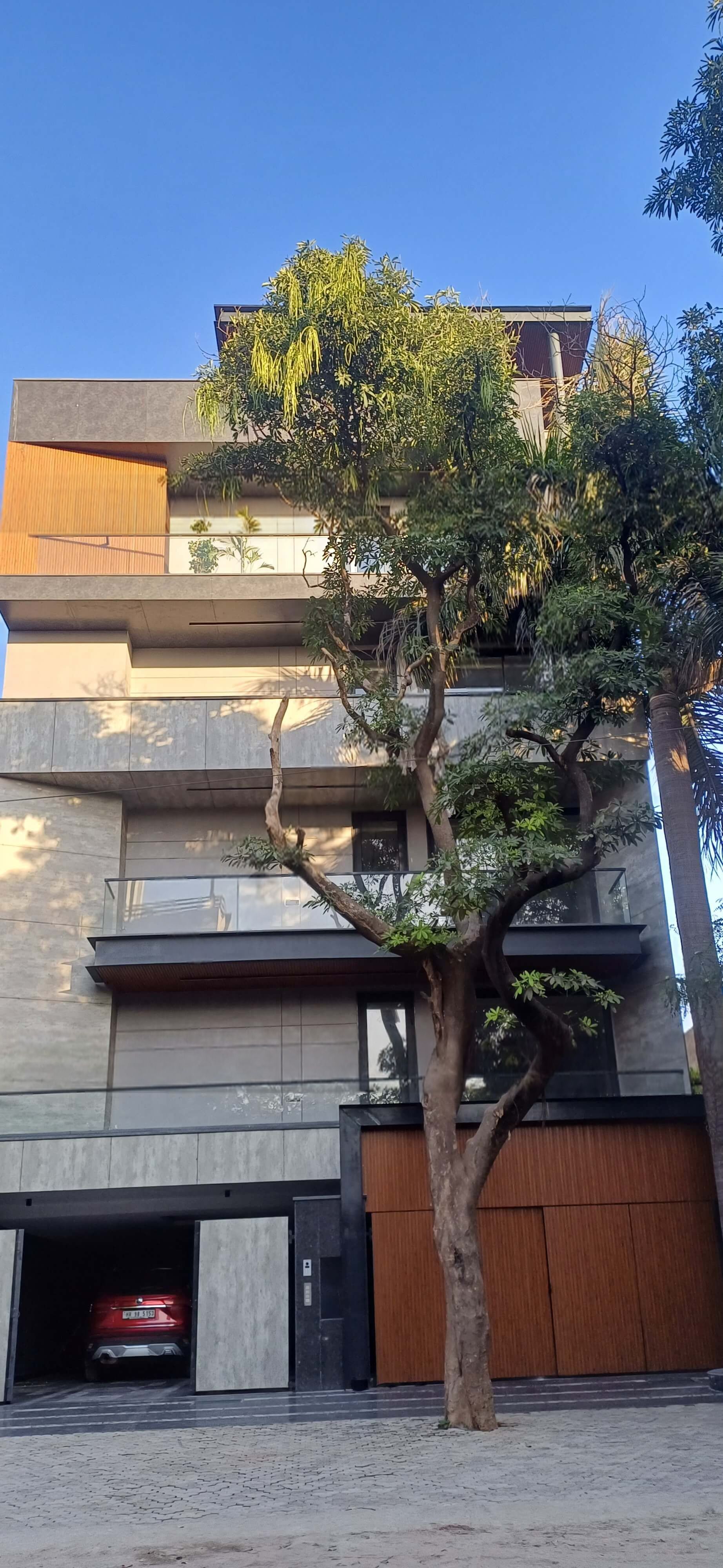 4Bhk By Vineet Yadav