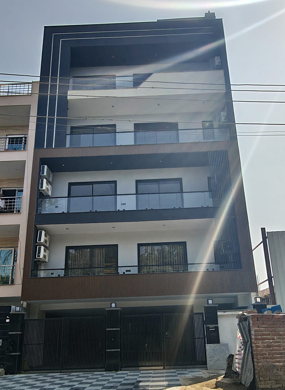 3 BHK Builder Floor, Sector 45, Gurgaon