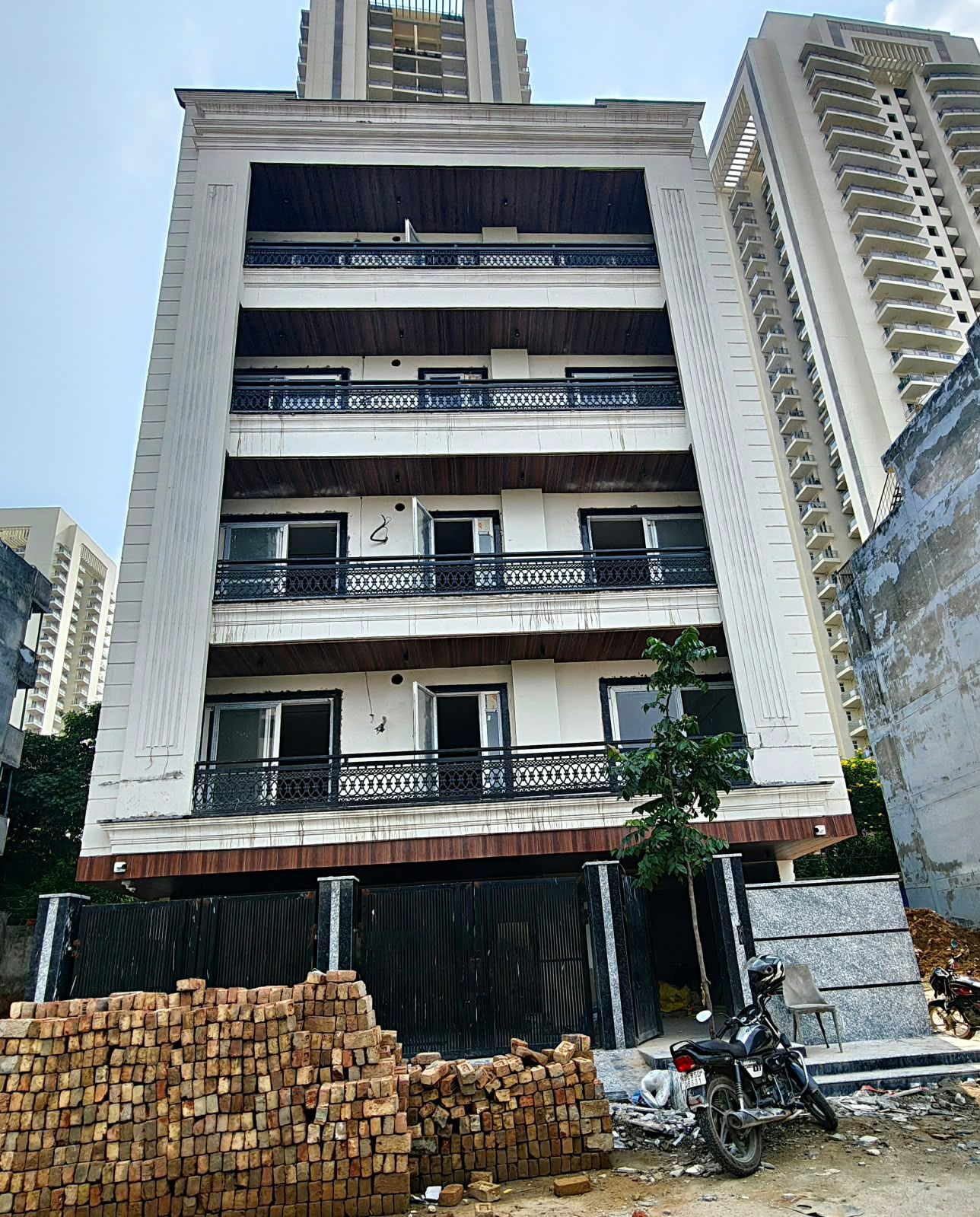 3 BHK Builder Floor, Sector 82A, Gurgaon