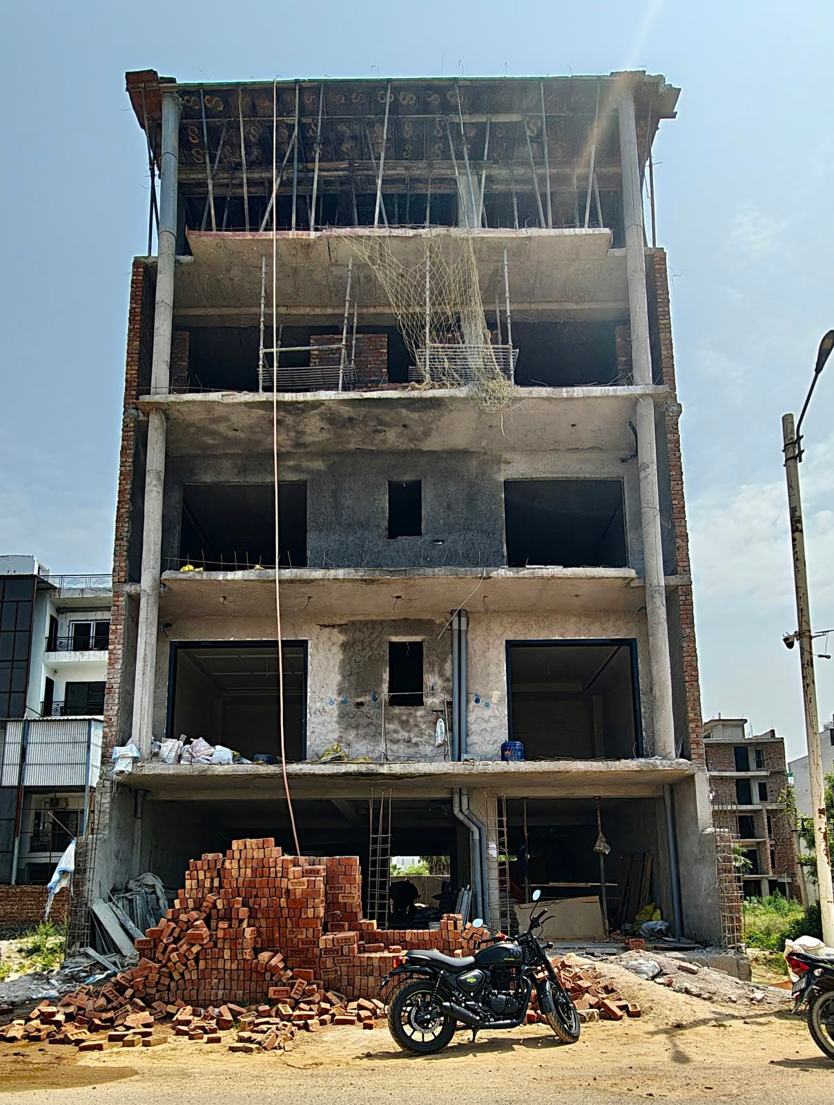 4 BHK Builder Floor, Ansal Esencia & Versalia, Gurgaon
