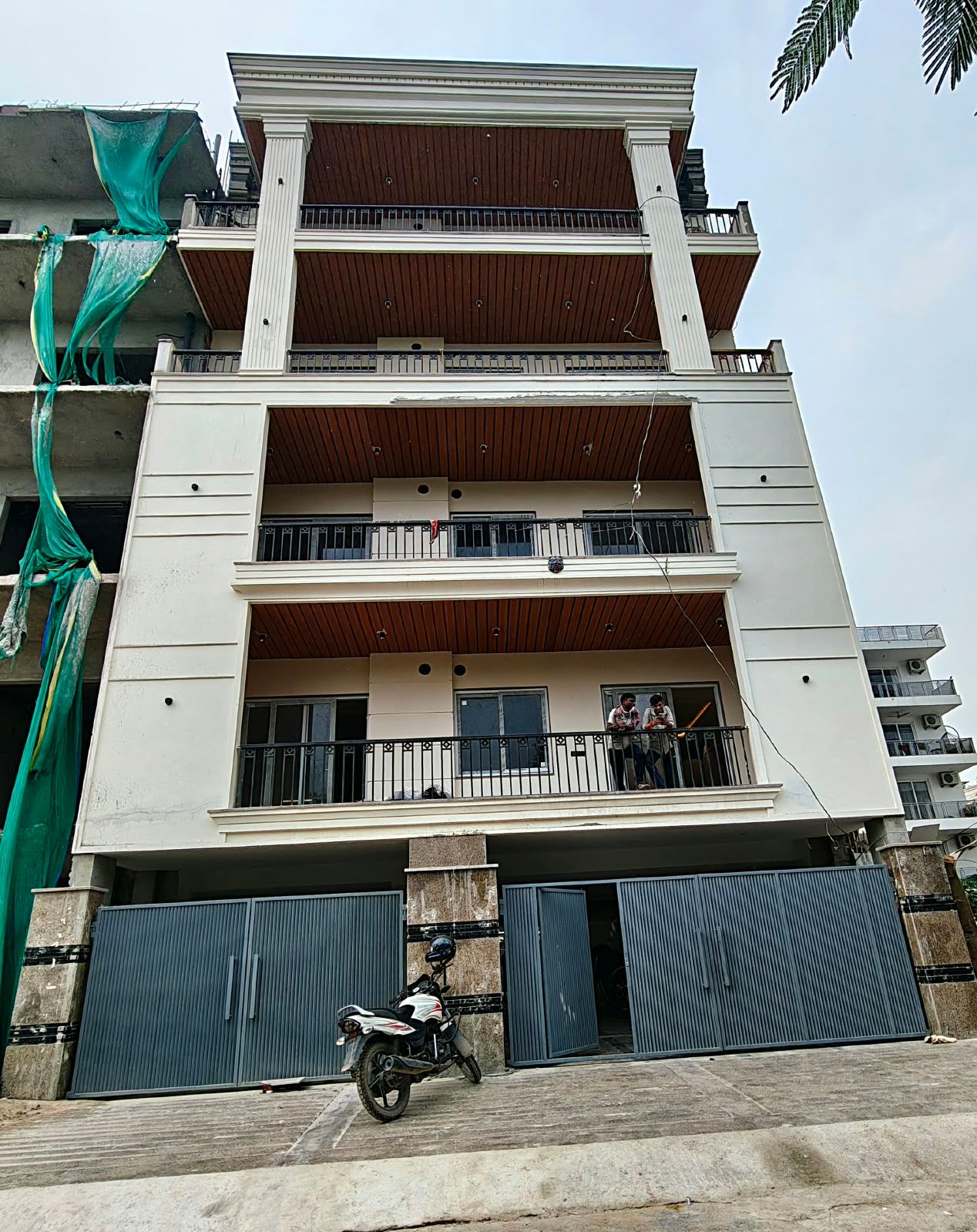 3 BHK Builder Floor, Ansal Esencia & Versalia, Gurgaon