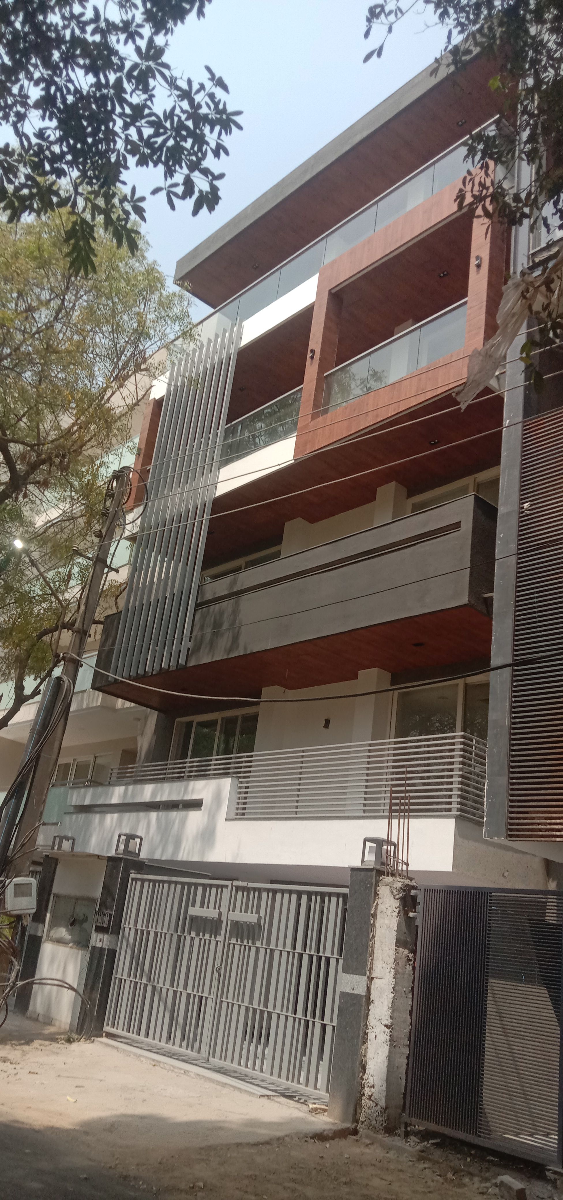 DLF Phase 1, Block F