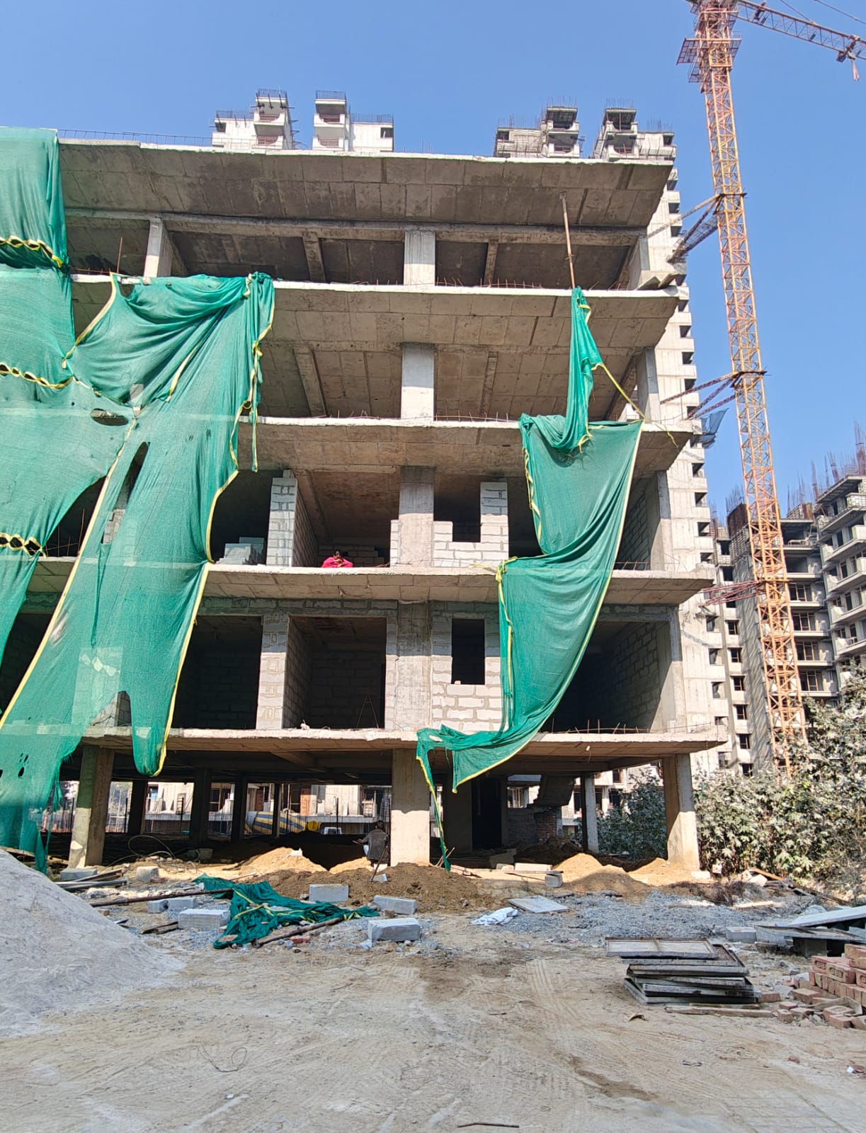 Orris Woodview Residencies