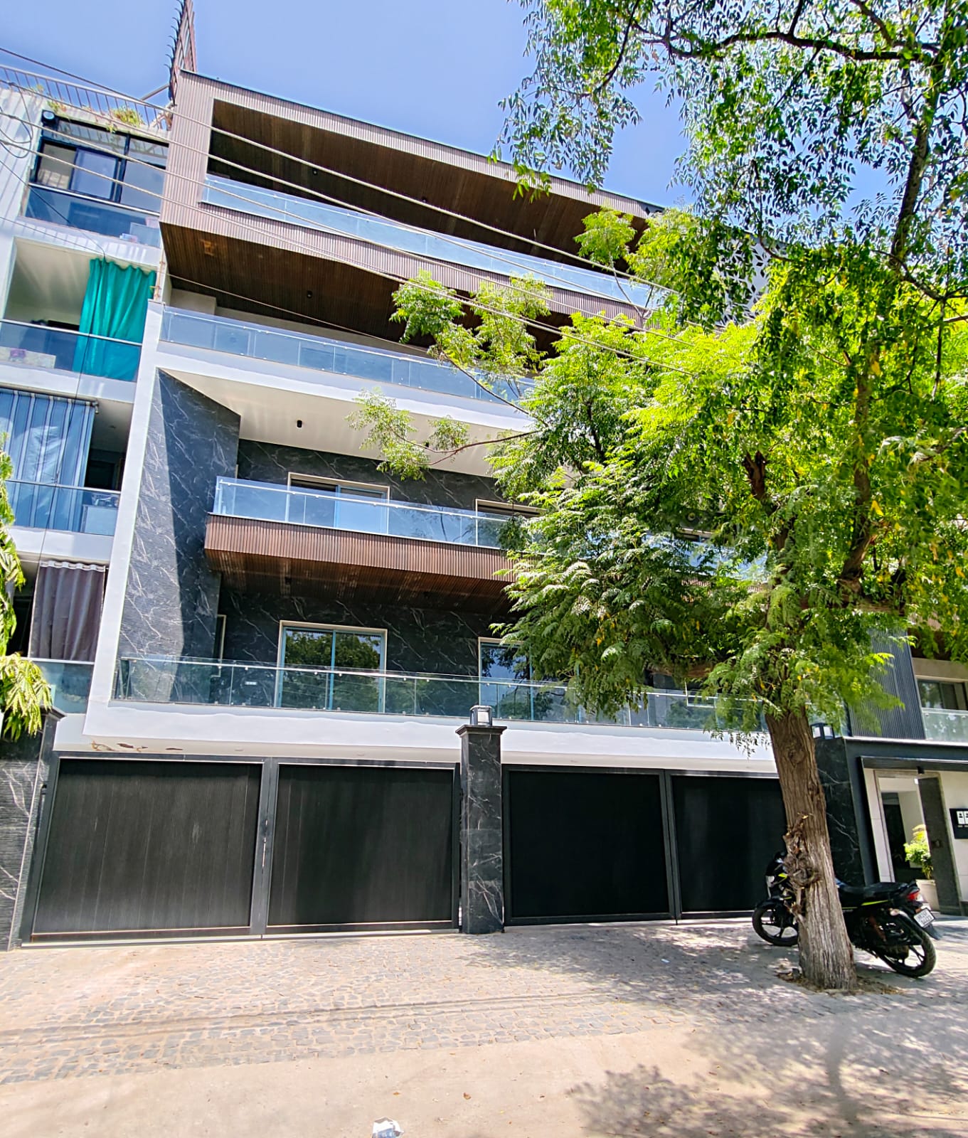 4 BHK Builder Floor, Palam Vihar, Block H, Gurgaon