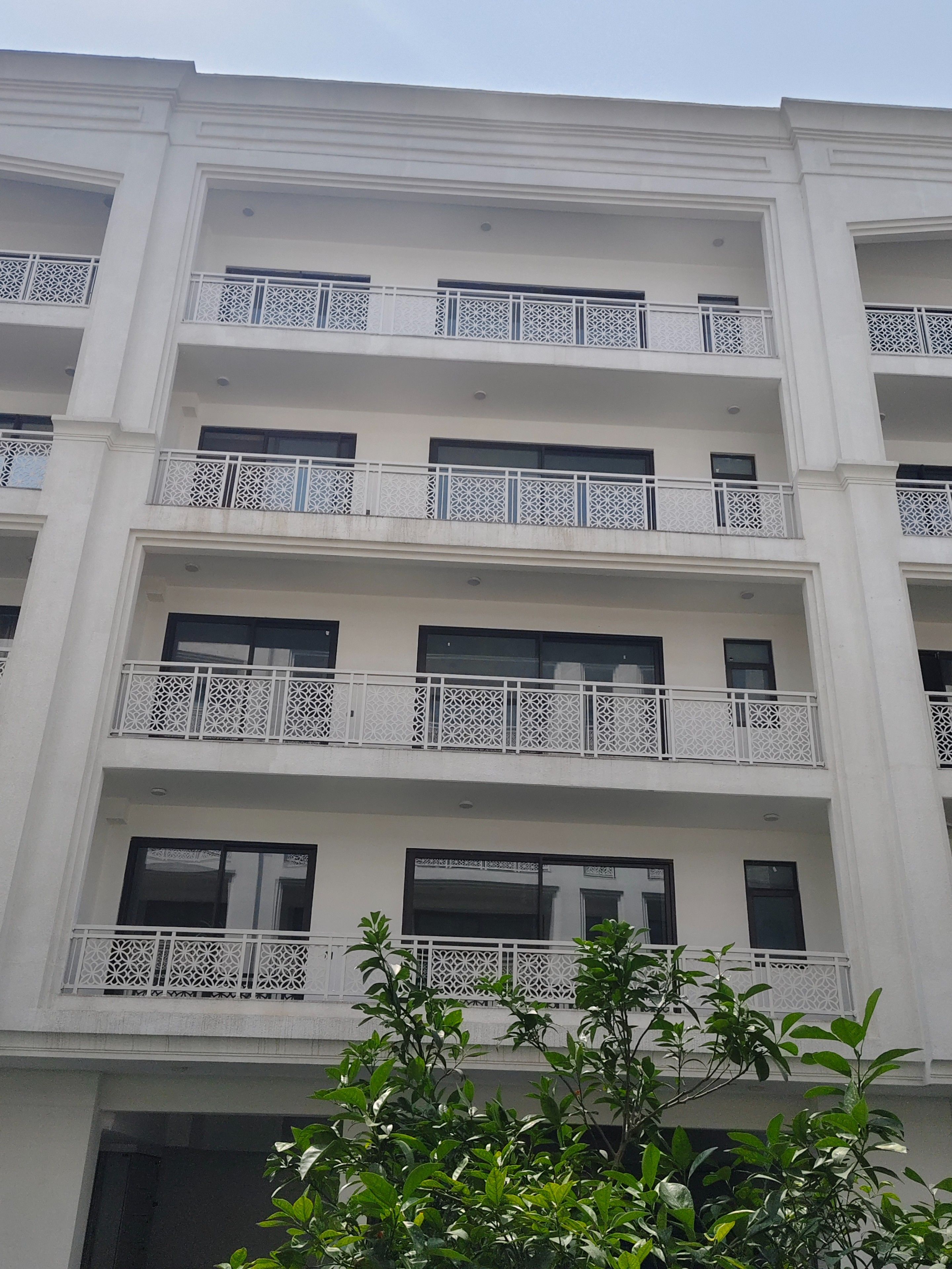 3 BHK Builder Floor, Central Park Flower Valley, Gurgaon