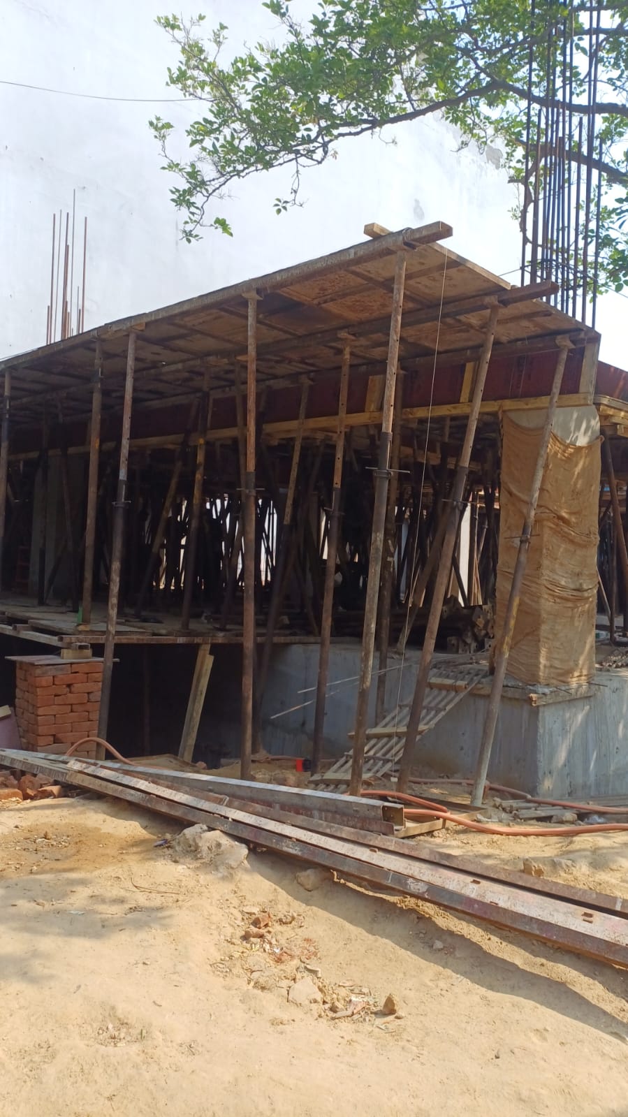 DLF Phase 1