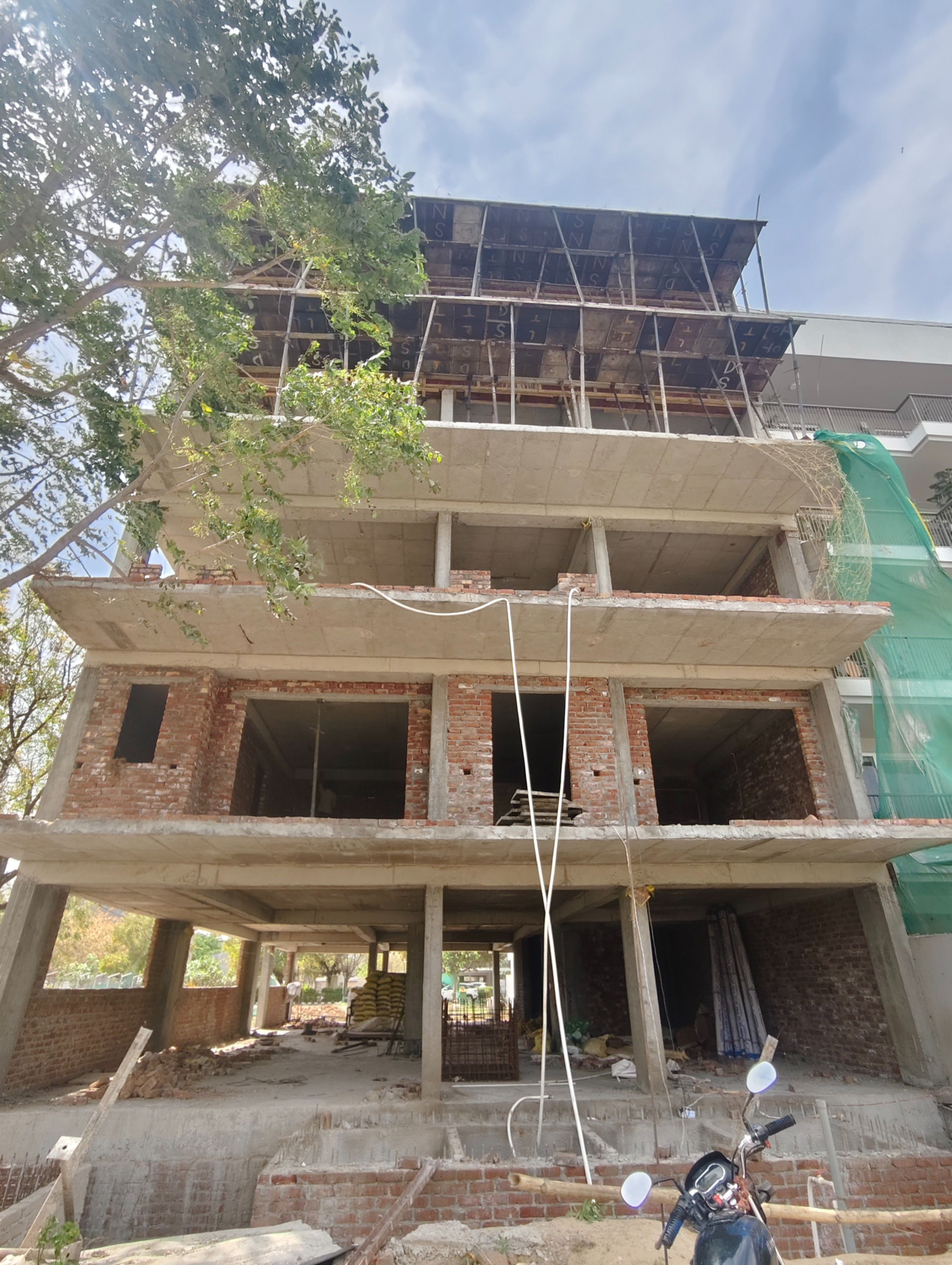 DLF Garden City