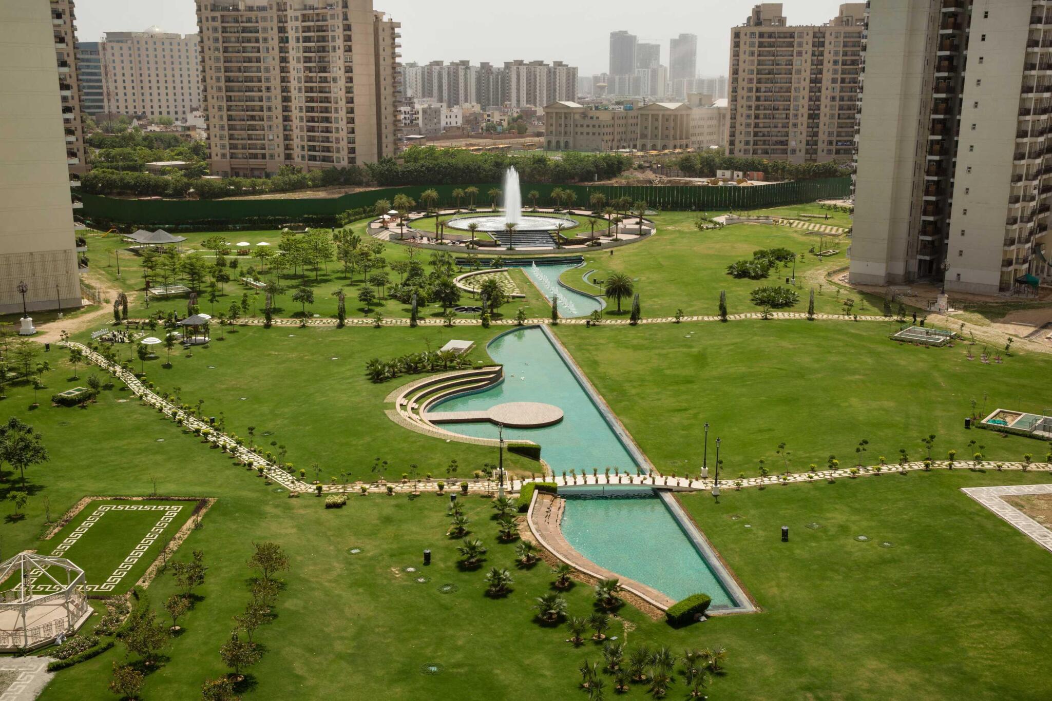 1 BHK Apartment, Central Park Bellaperla, Gurgaon