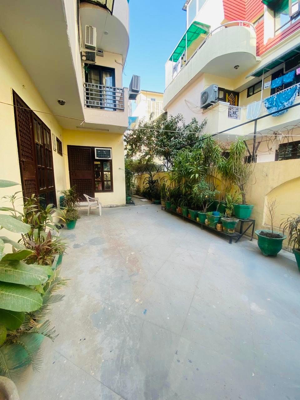 4 BHK Builder Floor, SS Southend Floors, Gurgaon