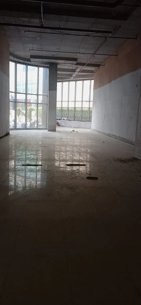 Retail, Universal Trade Tower, Gurgaon
