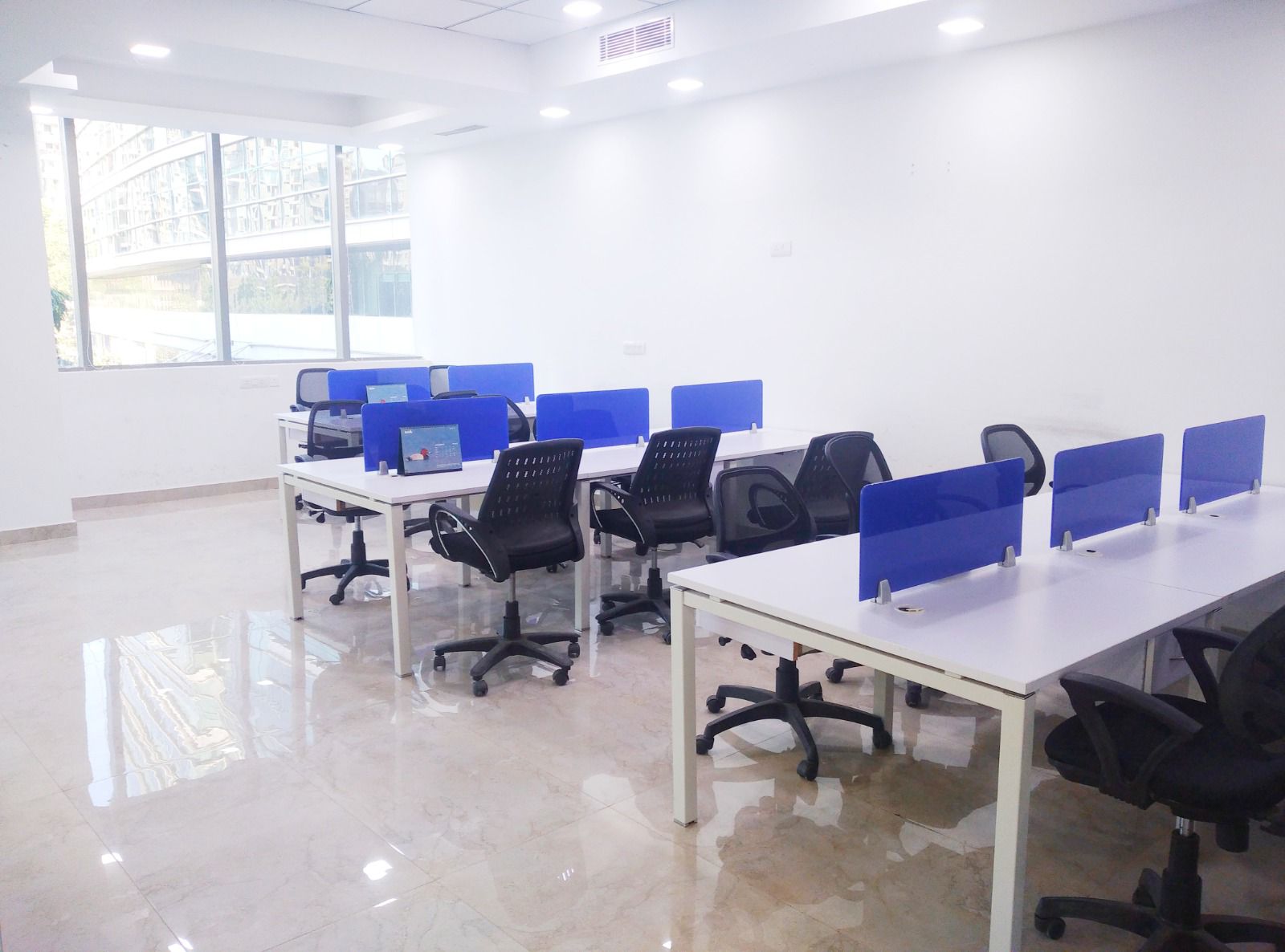 Retail, Universal Trade Tower, Gurgaon
