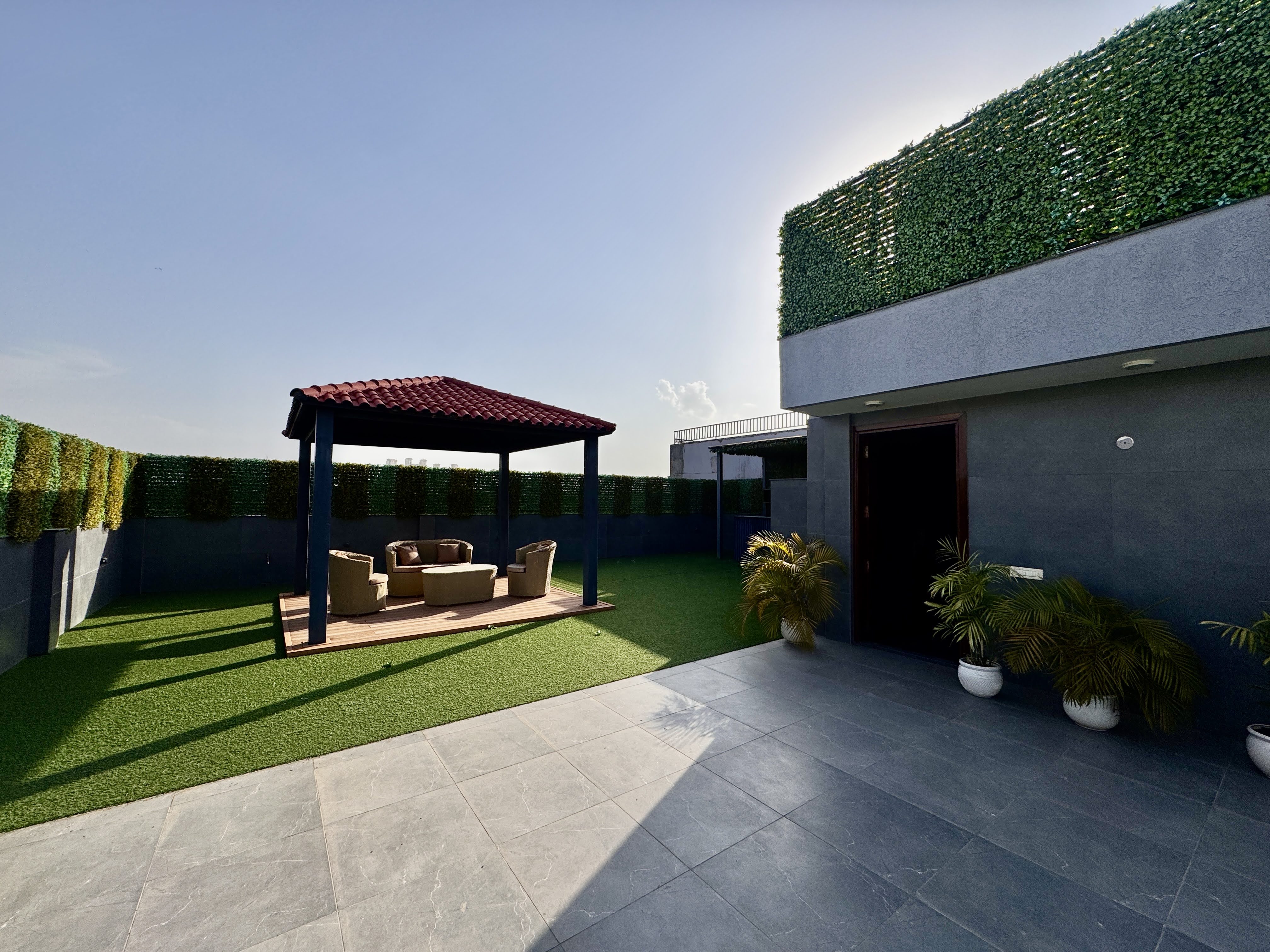 DLF Phase 1