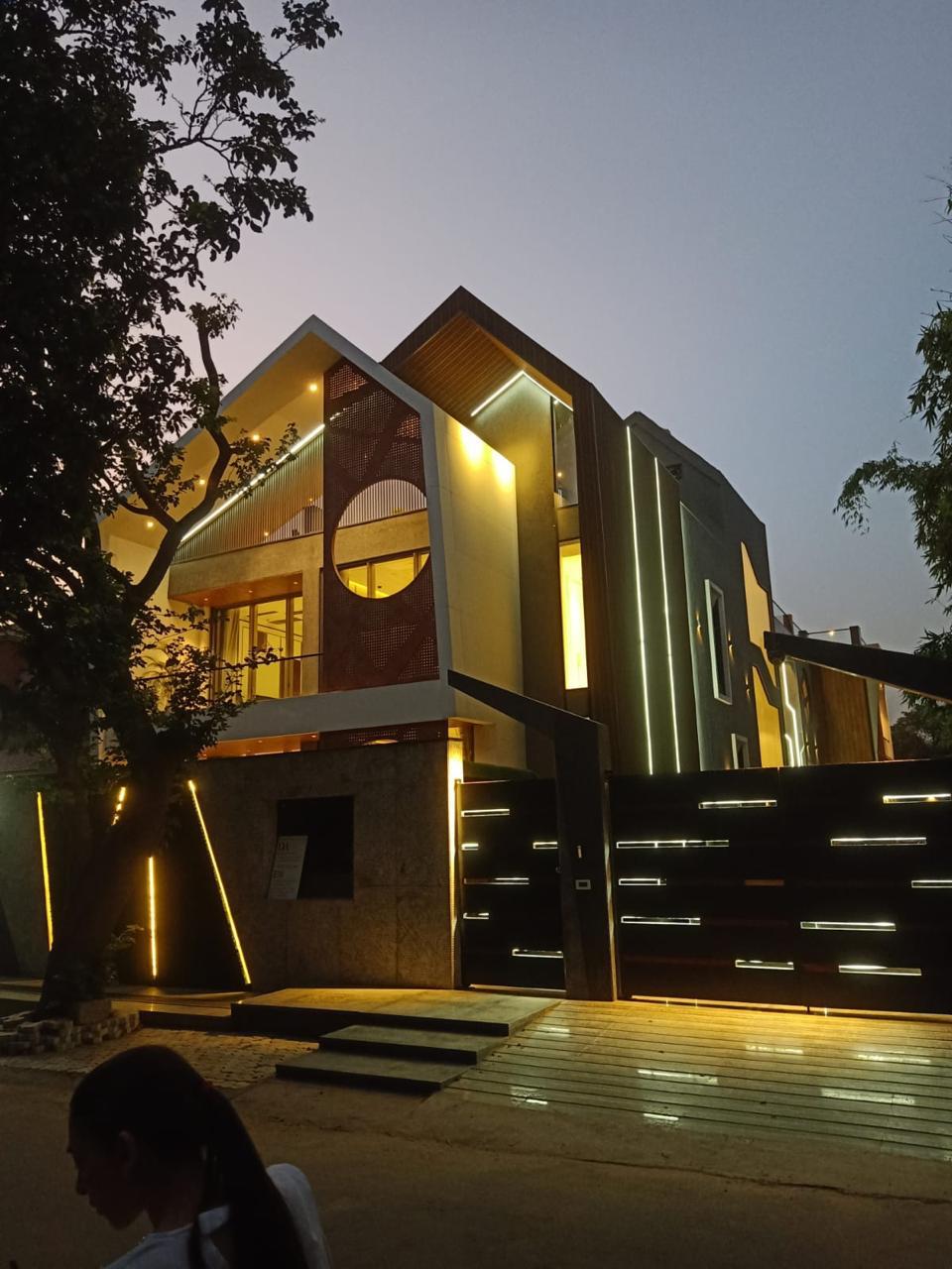 DLF Phase 1, Block F