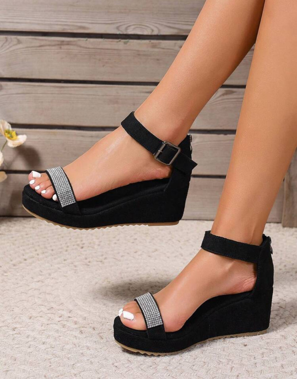 BLOCK HEAL SANDALS FOR WOMEN Image