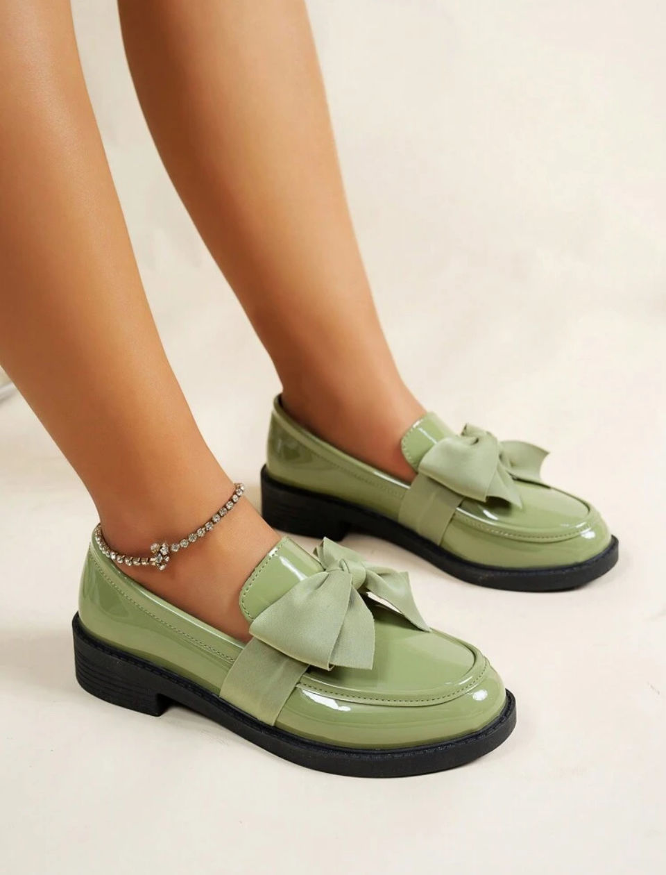 WOMEN OXFORD BOW SHOES Image