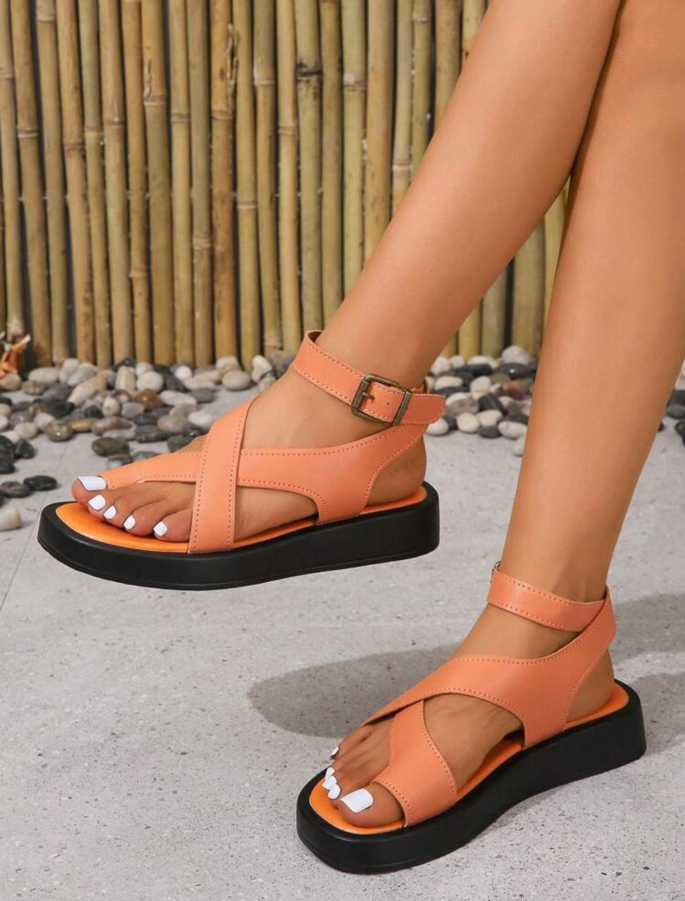 Women Casual Thick-Soled Ankle-Wrap Toe-Tied Sandals Image