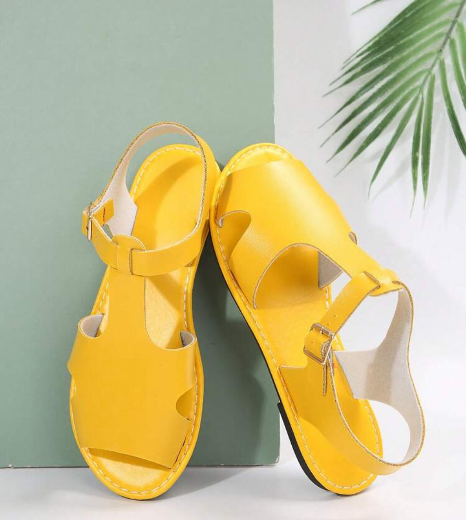 Flat Sandals Image