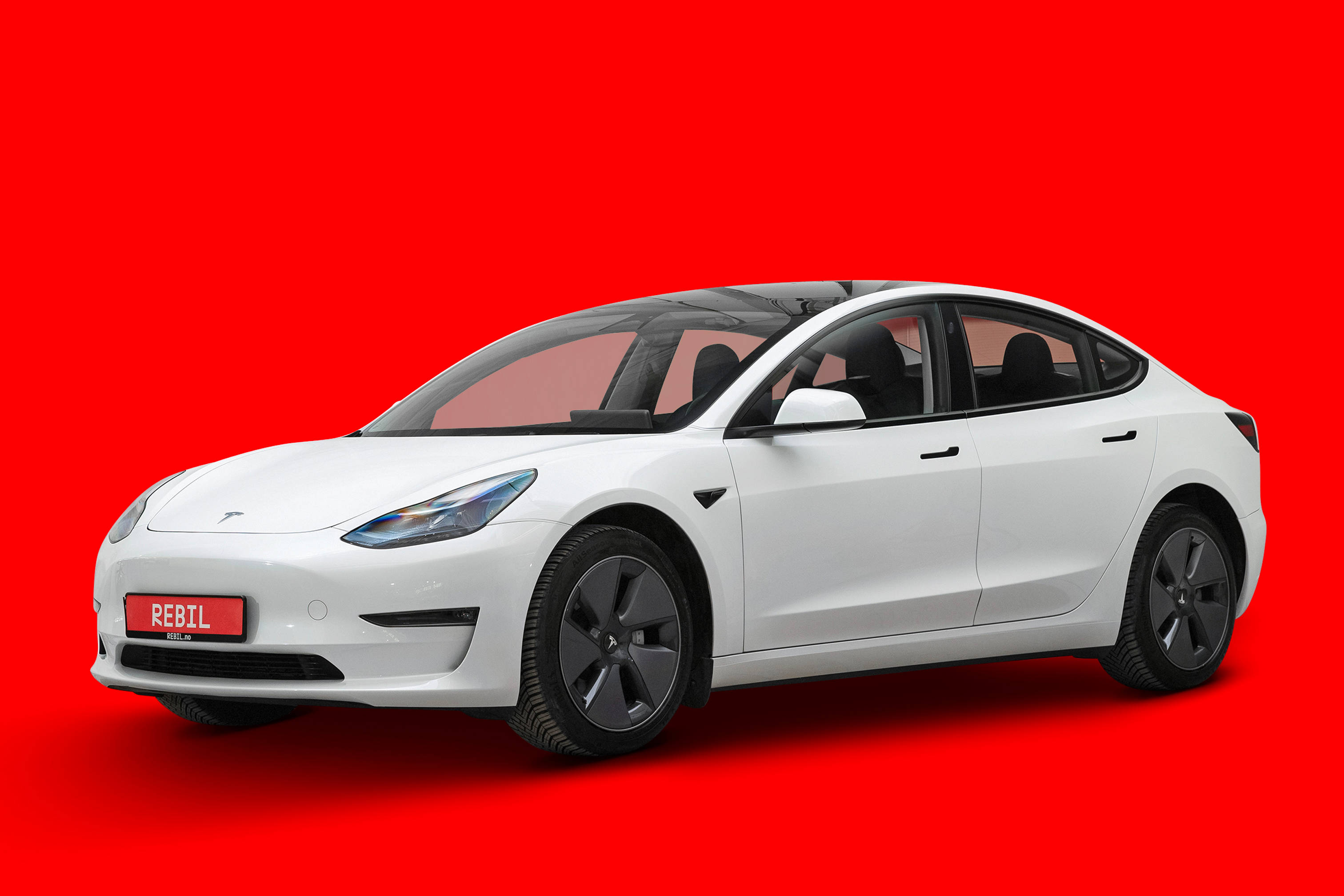 Rebil - Tesla Model 3 | 2023 | LRW3E7EK8PC718998