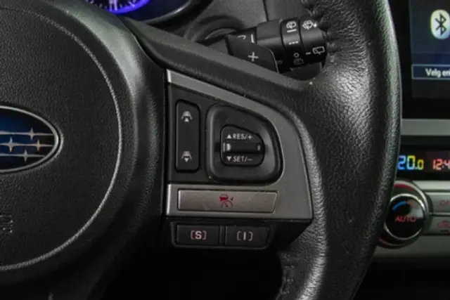 https://ik.imagekit.io/rebil/ACC_79NUeS0d6.jpg