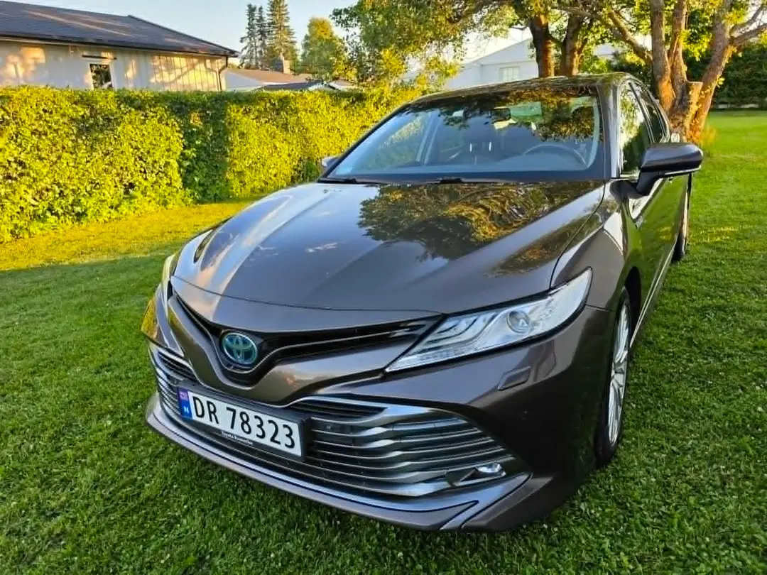 https://ik.imagekit.io/rebil/Camry_1_P_ySvuYfx.jpg