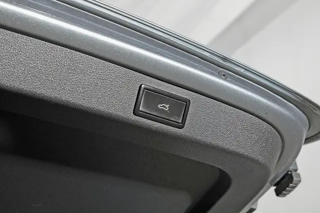 https://ik.imagekit.io/rebil/DP_81968_027_pMEeuaGaU.jpg