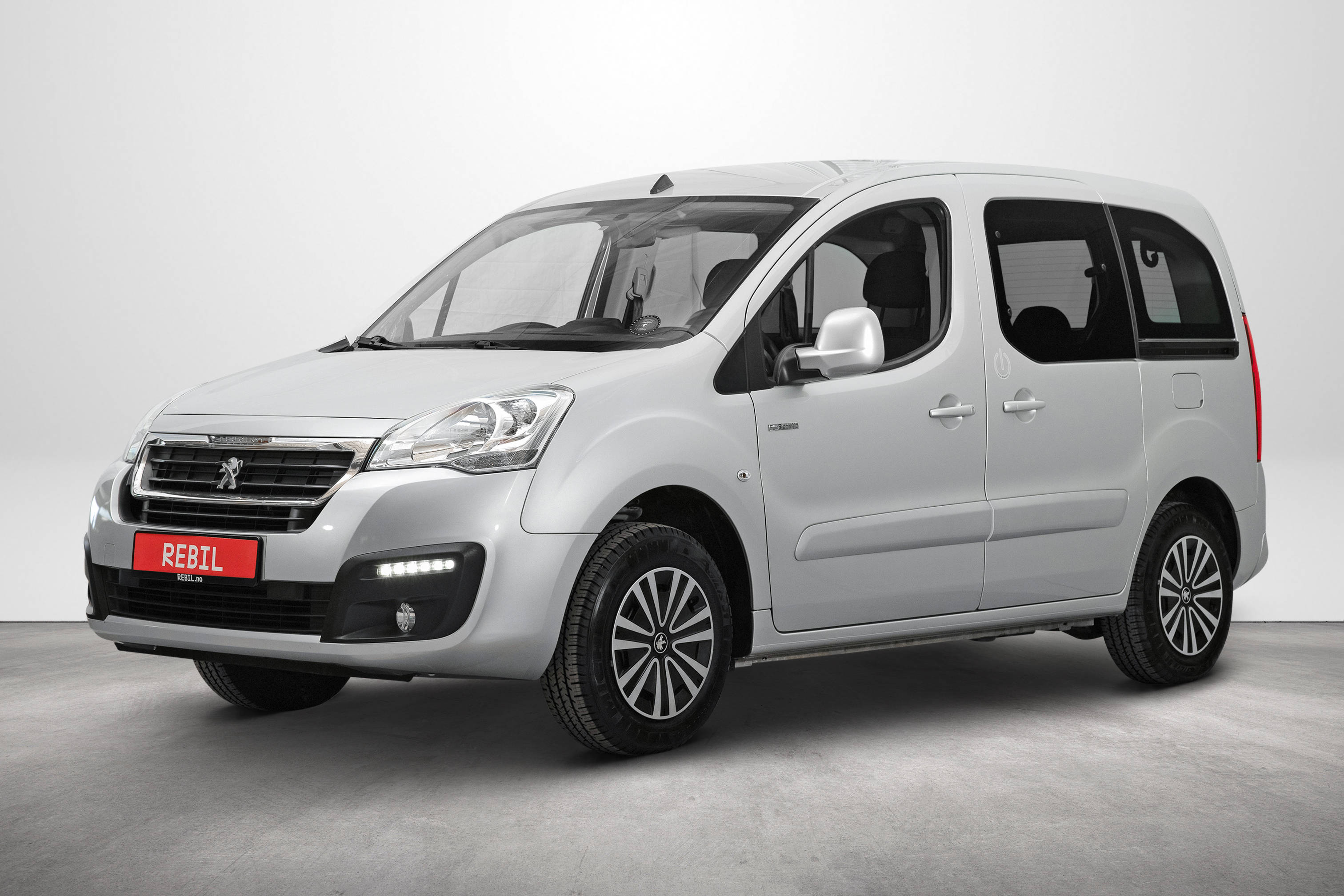 Rebil Peugeot Partner Teepee Electric 2020 EB14036