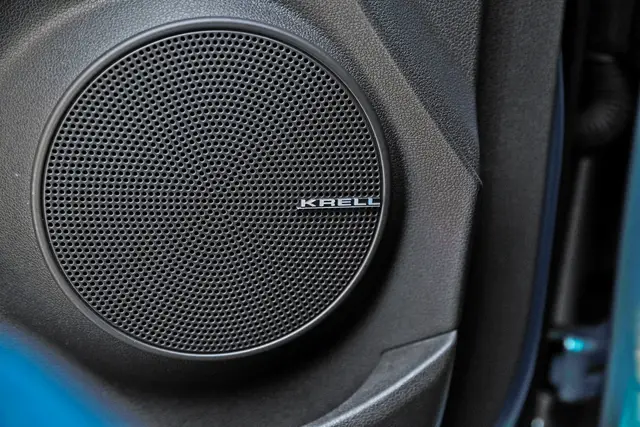 https://ik.imagekit.io/rebil/EC_23662_021_jAkX-8HIl.jpg