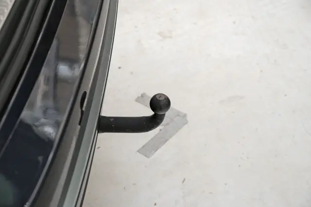 https://ik.imagekit.io/rebil/ED_28996_024_DMtWirr_z.jpg