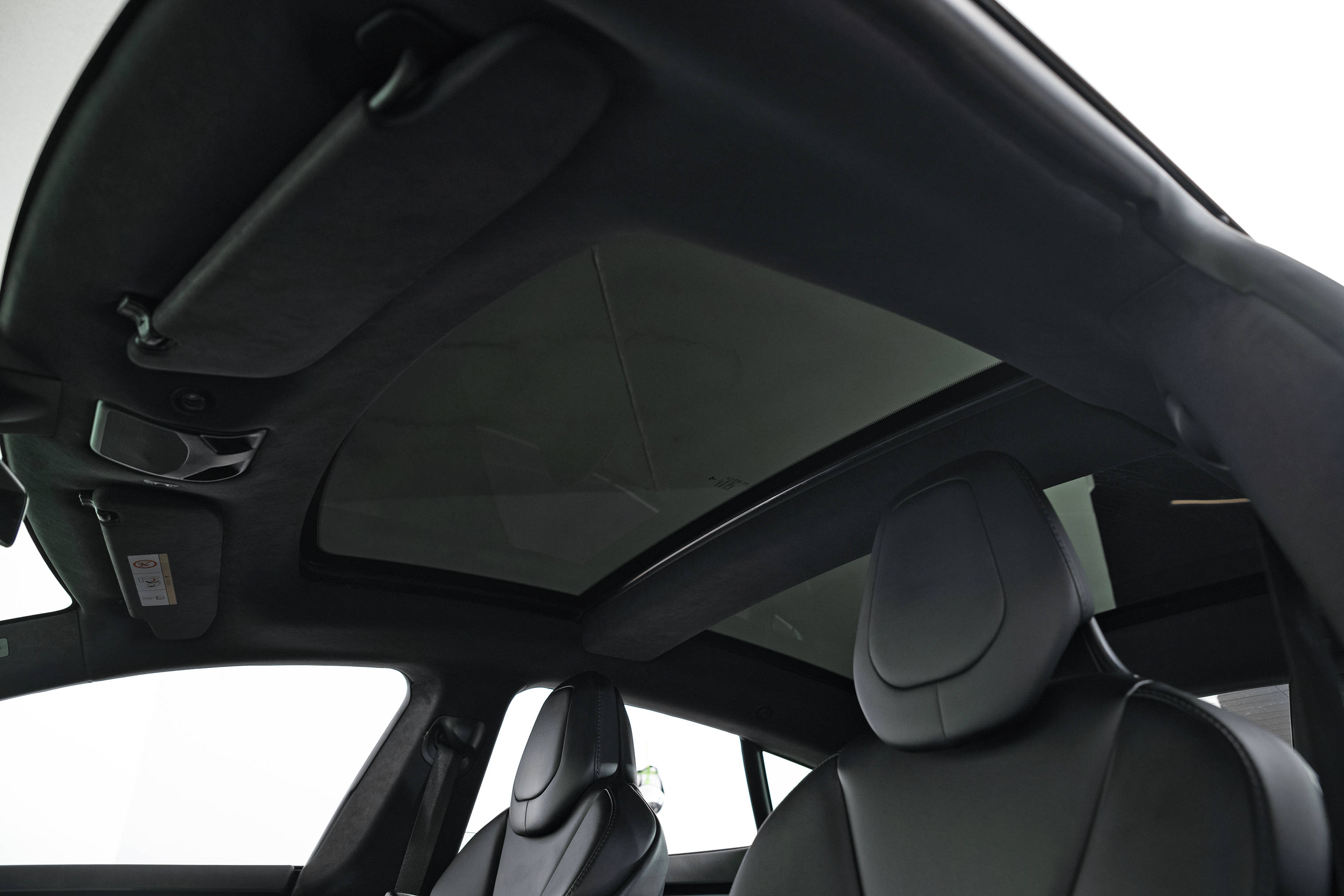 Rebil - Tesla Model S | 2018 | EV37531