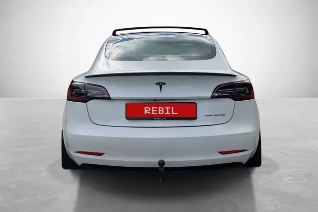 https://ik.imagekit.io/rebil/e_GjBbP3IyR.jpg