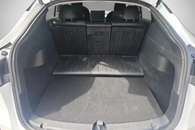https://ik.imagekit.io/rebil/t_Q3zhEyrjW.jpg