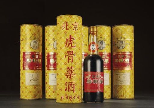 [珍稀虎骨酒的圖片]