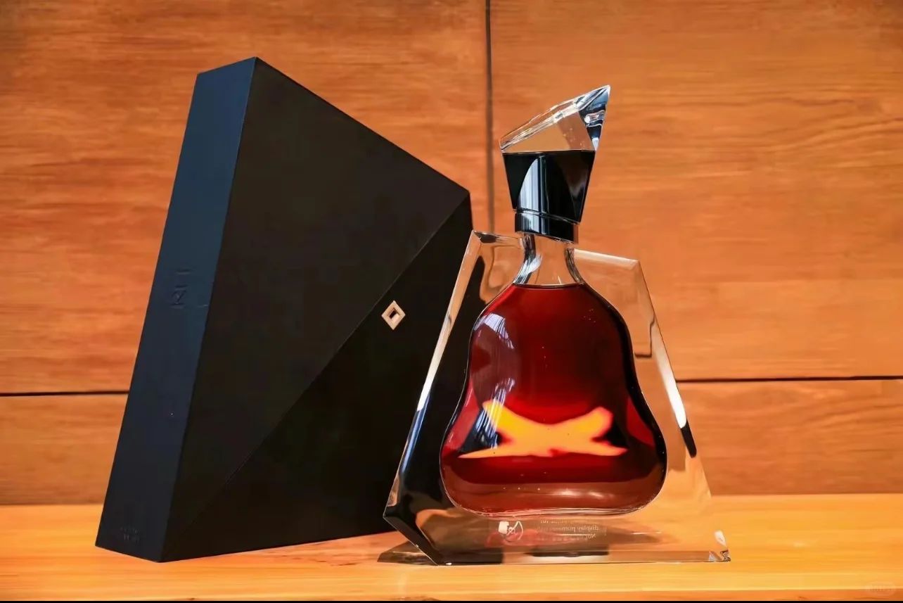 軒尼詩李察與舊版XO系列展示